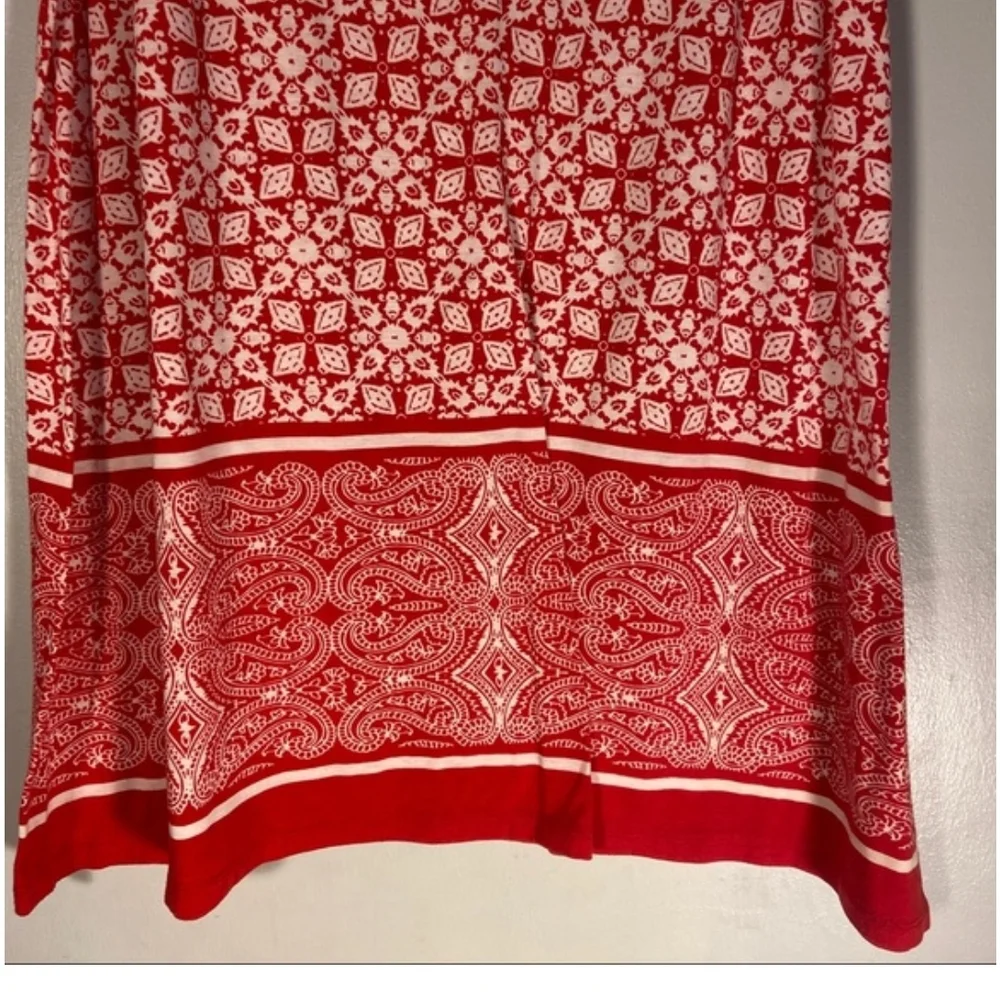 Elegant Red Patterned Maxi Skirt Size XL. - Picture 3 of 4